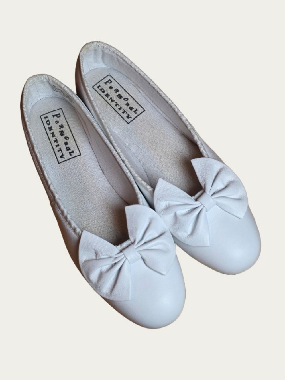 Personal Identity White Leather Bow Ballet Flats Sz 9.5